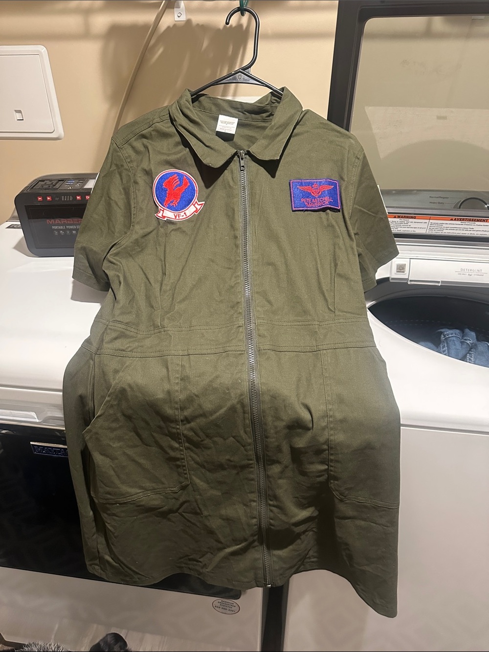 Top gun women’s Halloween costume